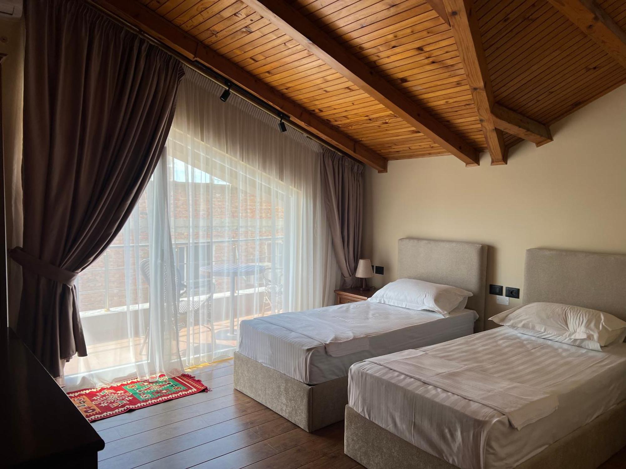 B Boutique Tirana